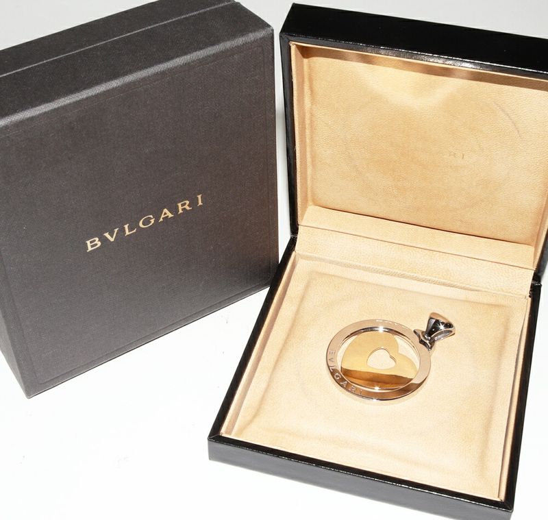 Bulgari Pendant Top Charm 18K Yellow Goldxss Tondo Heart Pendant Top
