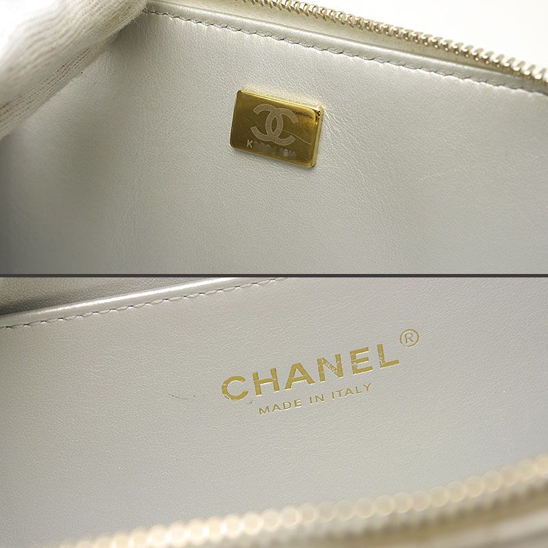Chanel Matelasse Vanity Bag White 2WAY Chain Shoulder
