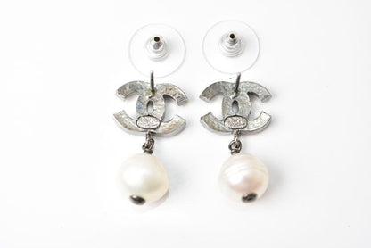 Chanel Earrings CC Motif Coco Mark Swing Pearl Silver White 230604