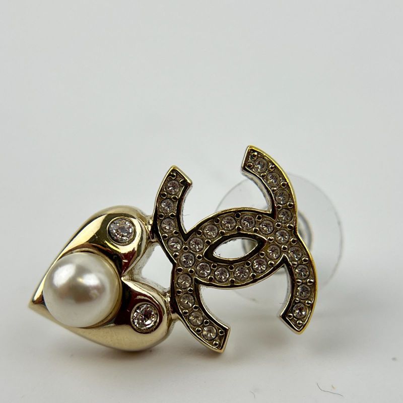 Chanel Coco Mark Accessories Earrings Silver White Jade Heart B19B Vintage