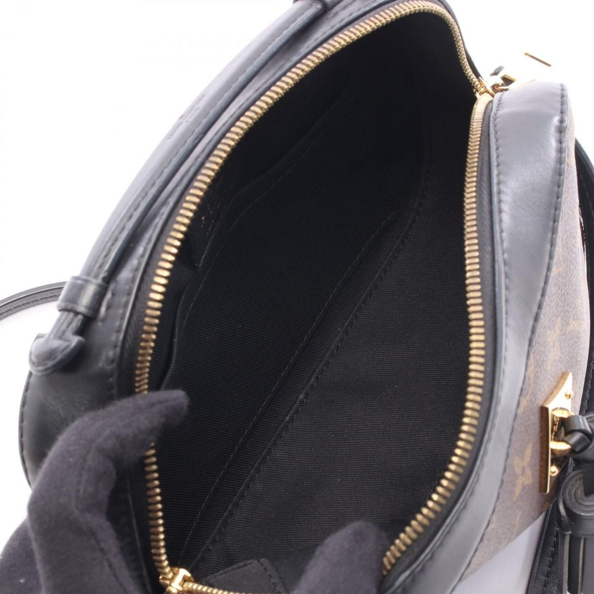 Louis Vuitton Shoulder Bag Saintonge Noir Black Canvas Leather — view 3