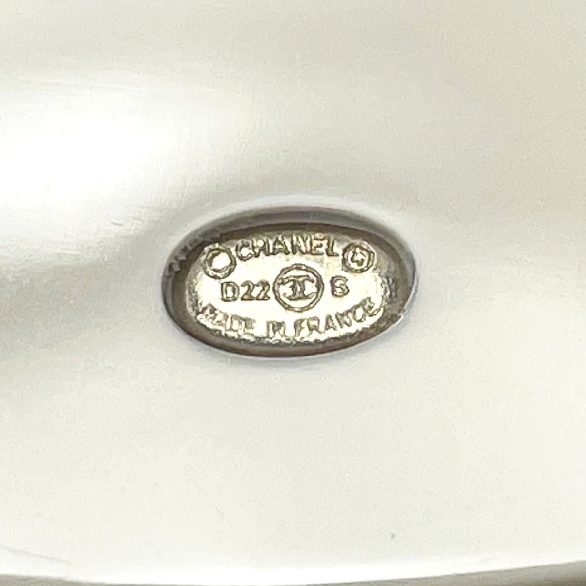 Chanel Resin X Rhinestone White X Gold Accessories Earrings Ladies