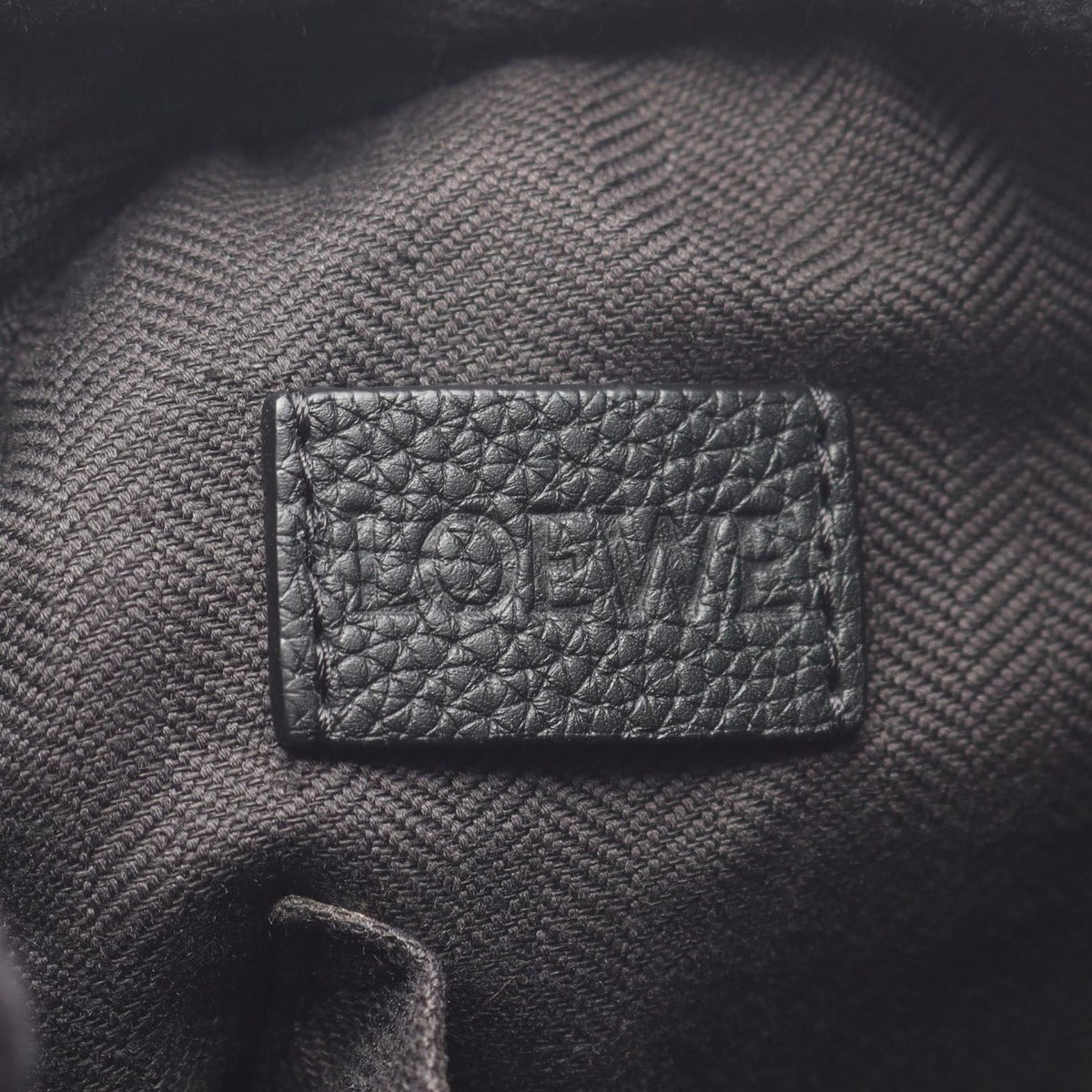 Loewe Shoulder Bag Military Messenger Xs Black Leather — view 5