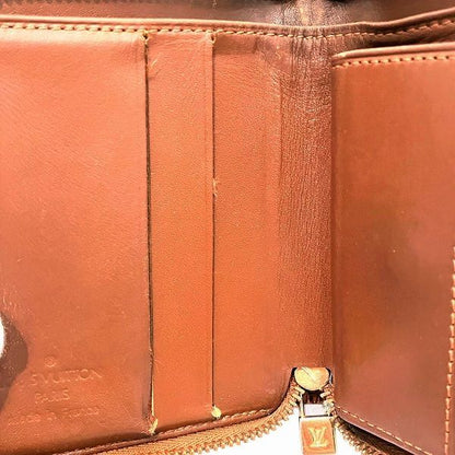 Louis Vuitton Monogram Vernis Blume M91152 Round Zipper Bifold Wallet Unisex