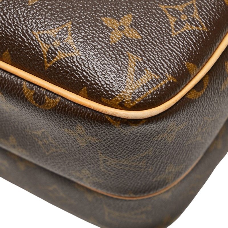 Louis Vuitton Monogram Reporter PM Crossbody Shoulder Bag M45254 Brown PVC