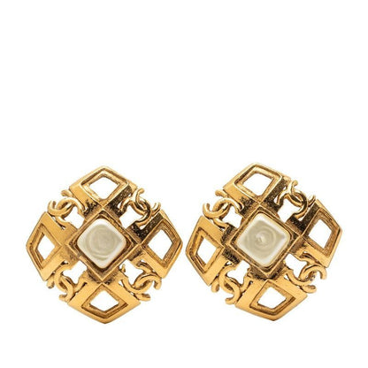 Chanel CC Logo Vintage Square Earrings 23 Gold Faux Pearl Plated