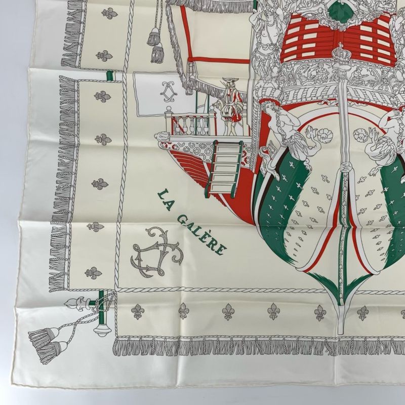 Hermes Carre 90 VUE DU Carrosse DE LA Galere LA Reale Queen's Coronation White