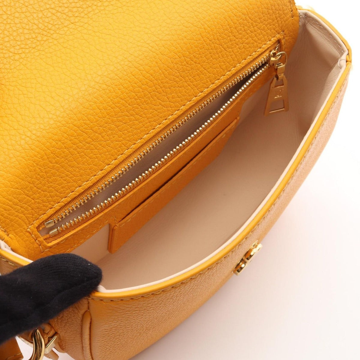 Louis Vuitton Shoulder Bag LV Pont 9 Neuf Soft PM Sunbeam — view 3