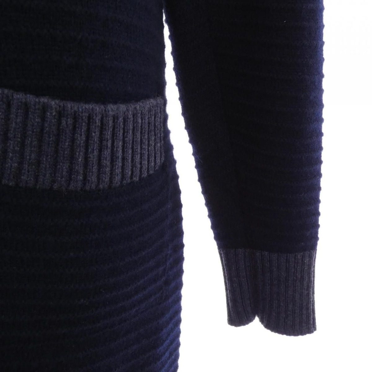 Chanel Long Cardigan Navy — view 6