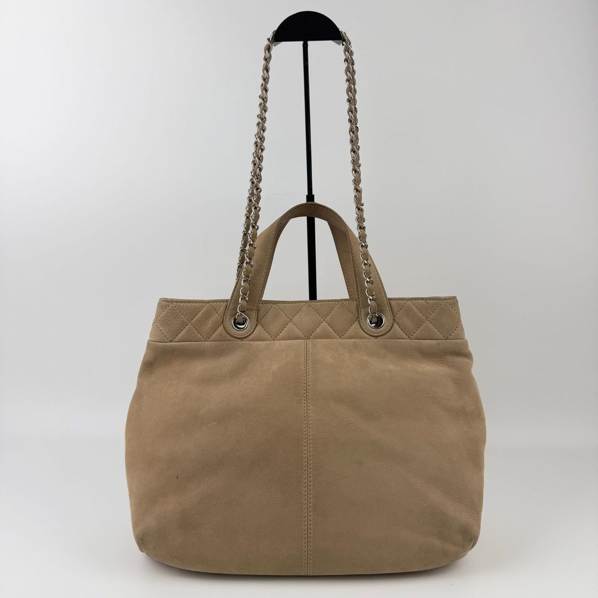 Chanel CC Logo Chain Shoulder Bag Beige Leather Vintage — view 4
