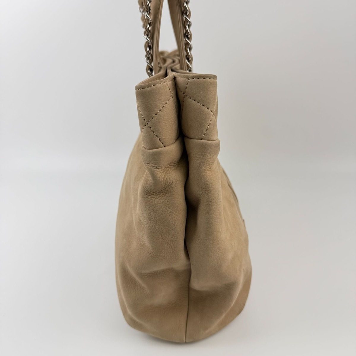 Chanel CC Logo Chain Shoulder Bag Beige Leather Vintage — view 7