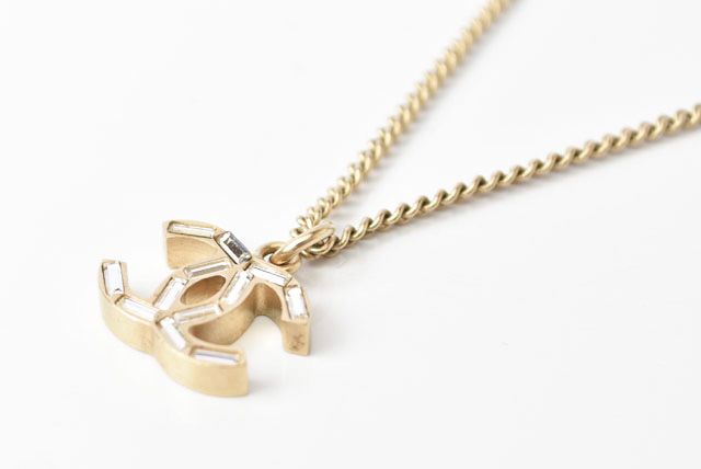 Chanel Necklace Pendant Coco Mark CC Rhinestone Gold 230716