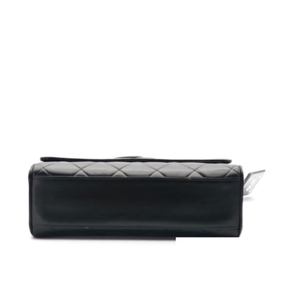 Chanel Shoulder Bag Lambskin — view 6