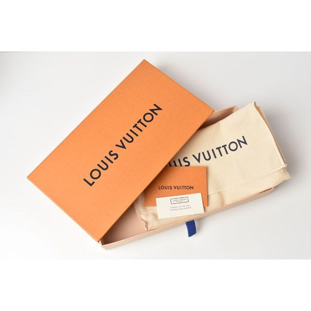Louis Vuitton Lock Me Long Wallet Leather Zippy — view 2