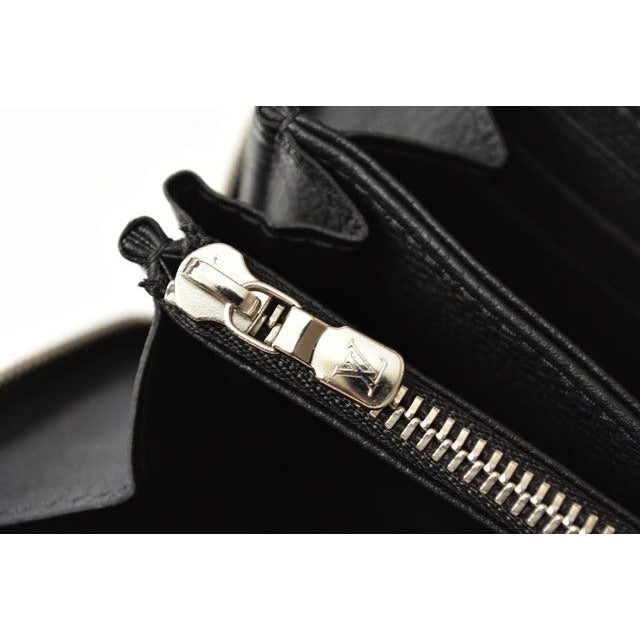 Louis Vuitton Lock Me Long Wallet Leather Zippy — view 5