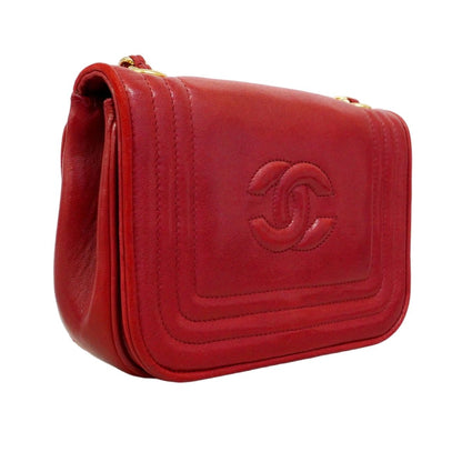 Chanel Shoulder Bag Lambskin Red Gold — view 2