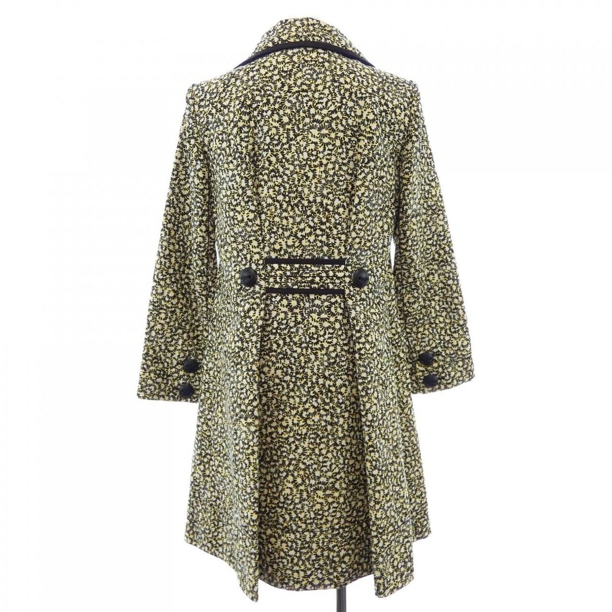 Louis Vuitton Coat Yellow — view 2