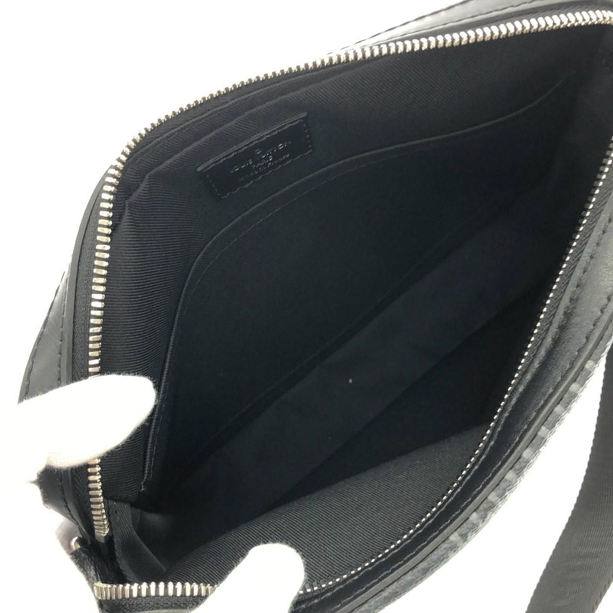 Louis Vuitton Damier Graphite Trio Shoulder Bag — view 6