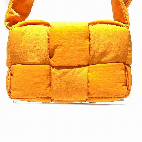 Bottega Veneta Padded Tech Cassette Maxi Intrecciato Bag Shoulder Bag Women