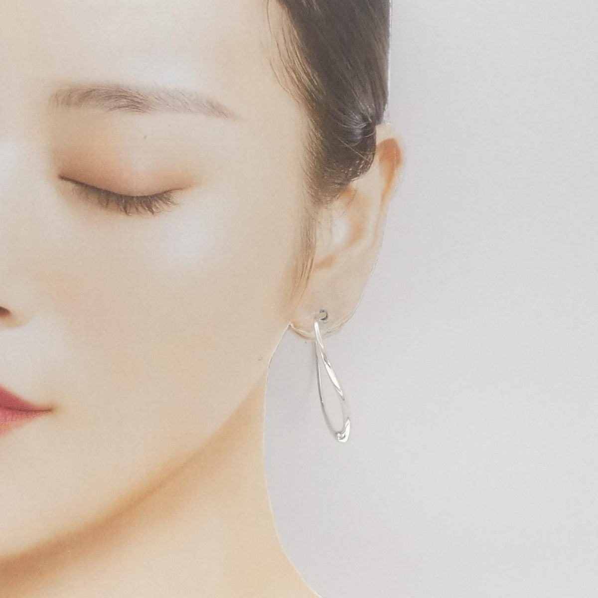 Tiffany & Co Open Heart Hoop Earrings — view 4