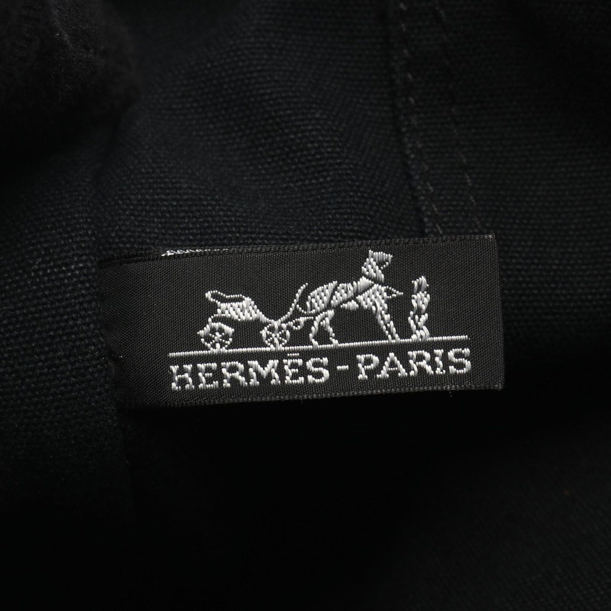 Hermes Tote Fourre Tout MM Black Canvas — view 4