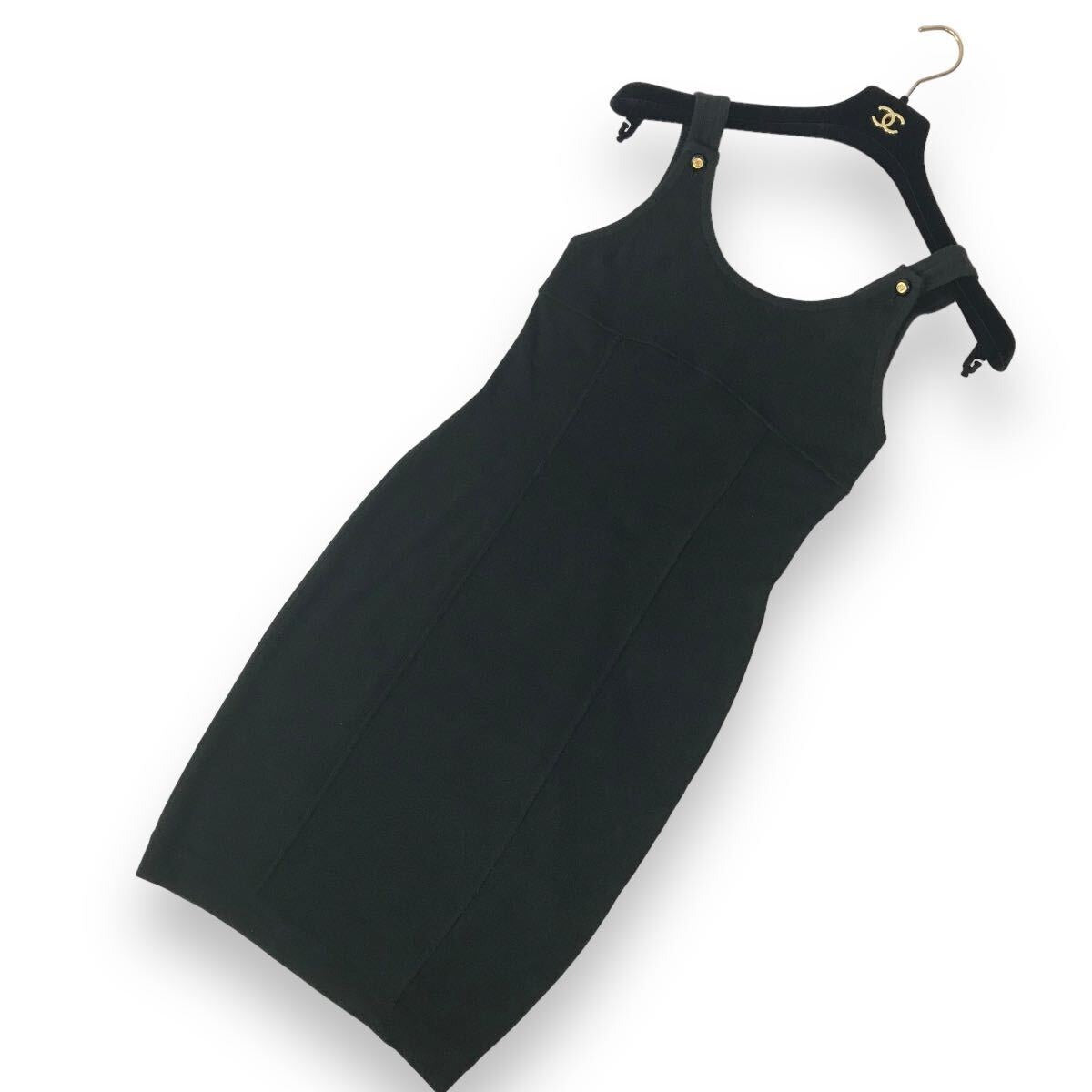 CHANEL CC Logo Sleeveless Knit Dress Black — view 7