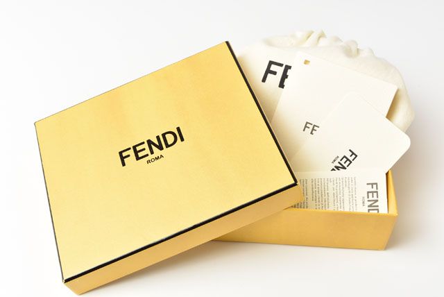 Unused Fendi Wallet Mini Wallet Bifold Wallet 8m0387 A18B F0nvj