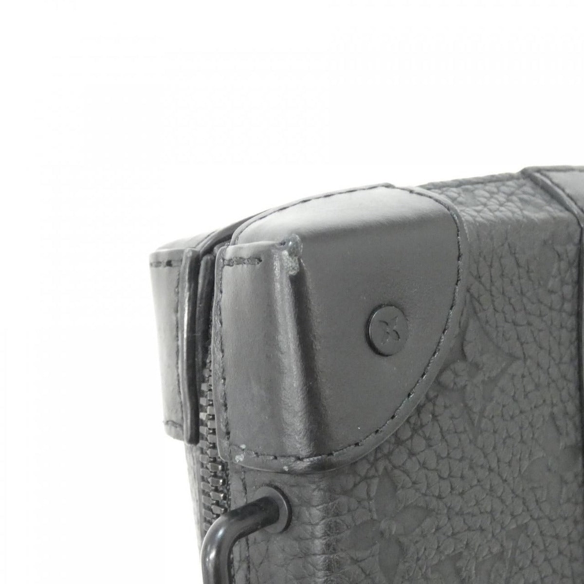 Louis Vuitton Taurillon Monogram Soft Trunk Wallet Shoulder Bag — view 5