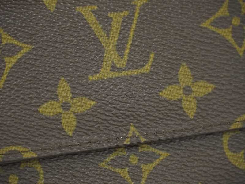 Authentic Louis Vuitton LV Porte Monebier Carte Cles Di Monogram Fold Wallet