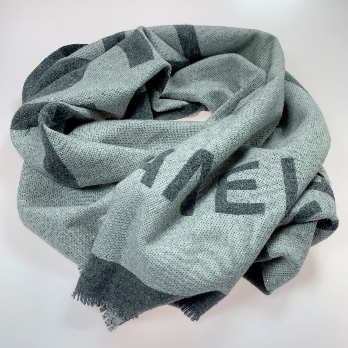 Chanel Coco Mark Large Gray Cashmere/silk Stole Shawl
