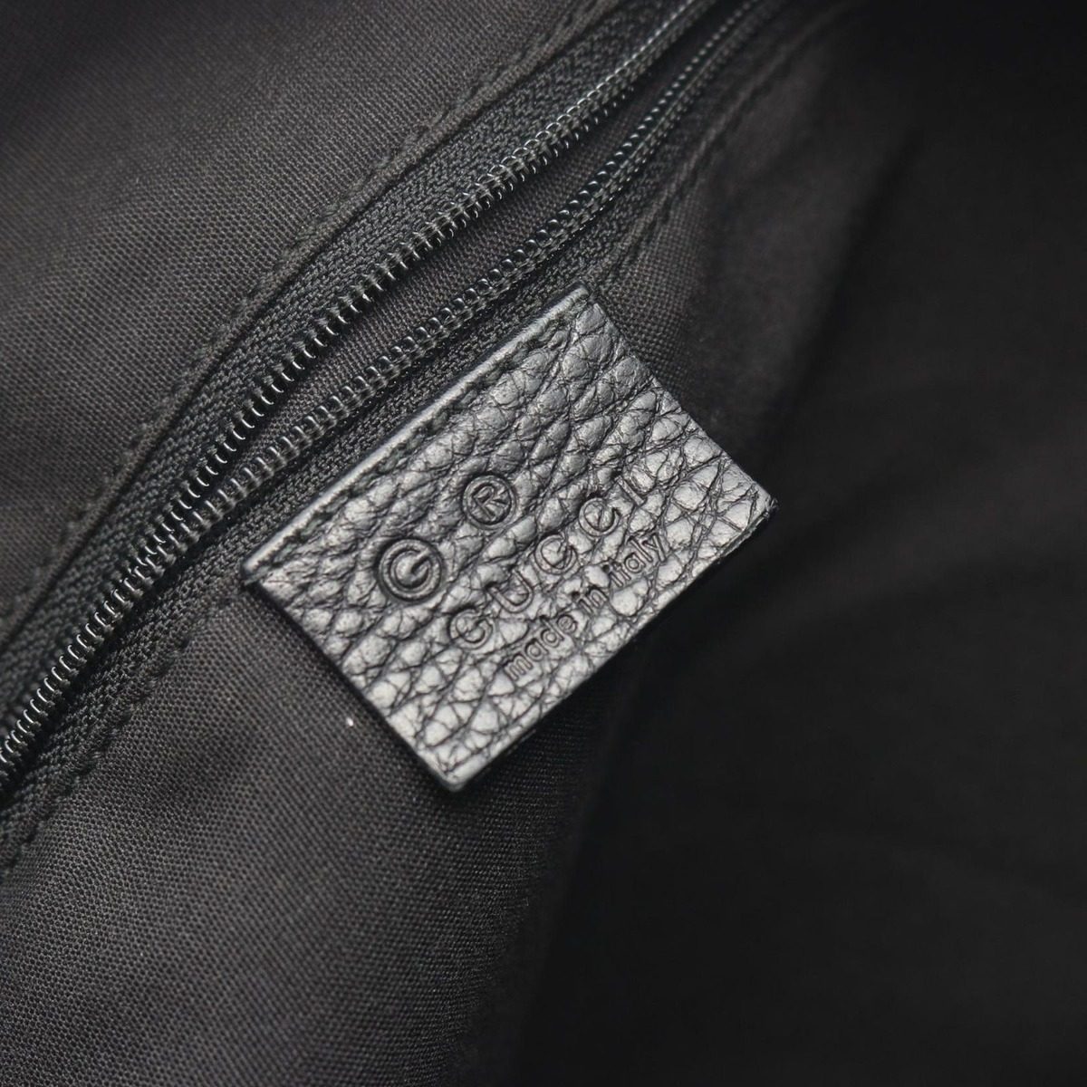 Gucci Shoulder Bag GG Nylon Black — view 4