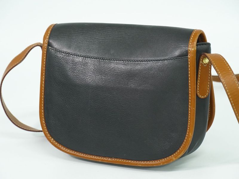 Authentic Celine Leather Shoulder Bag Pochette Black Bag Pre-owned [follow-up