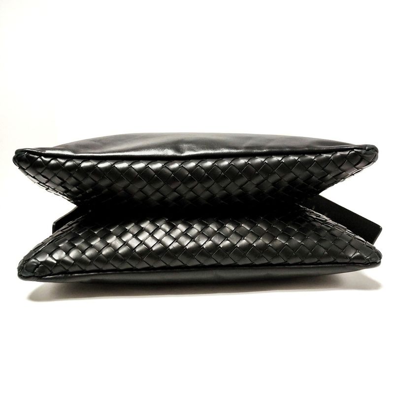Bottega Veneta Shoulder Bag Intrecciato Black Leather