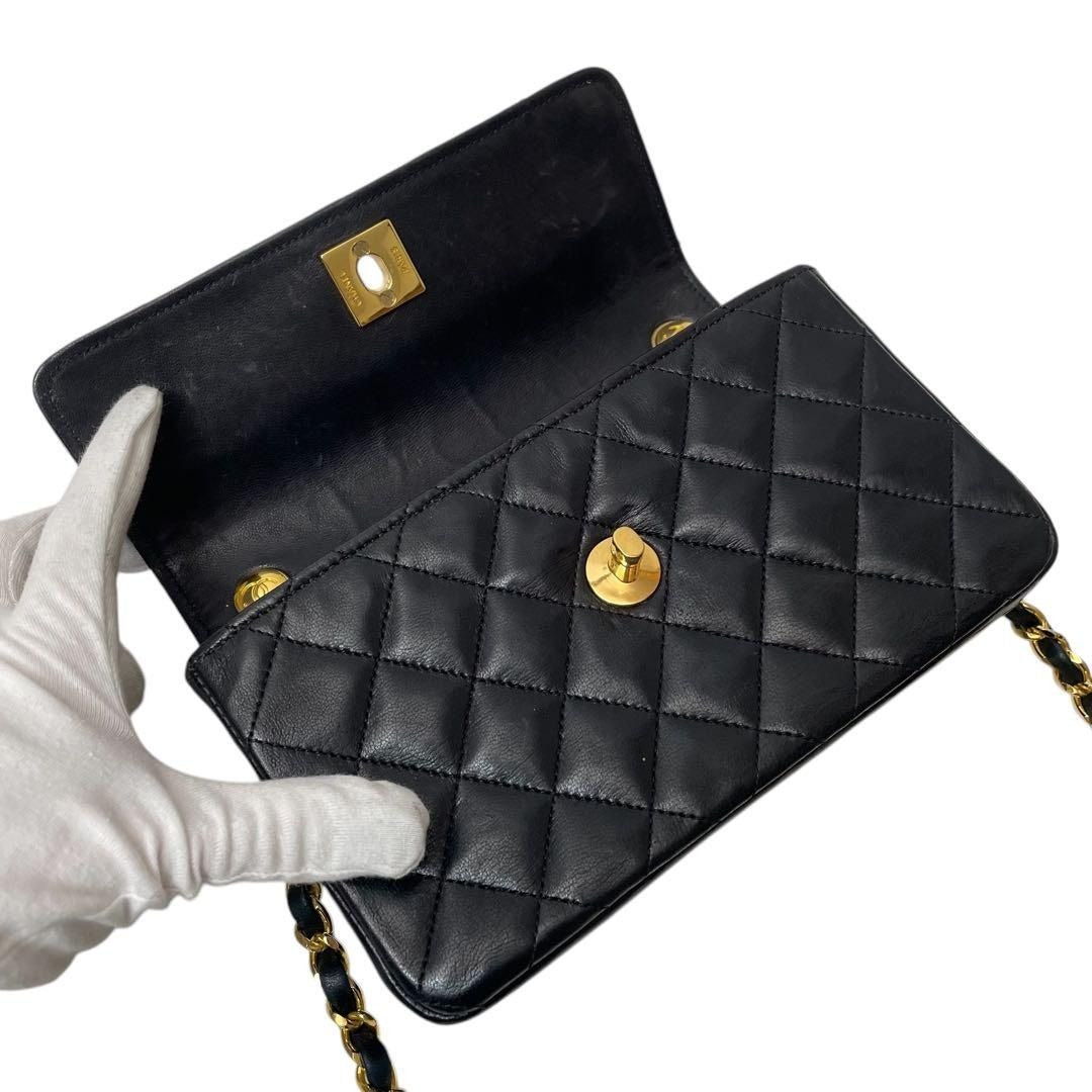 CHANEL Vintage Classic Single Flap Quilted Lambskin Chain Bag Black