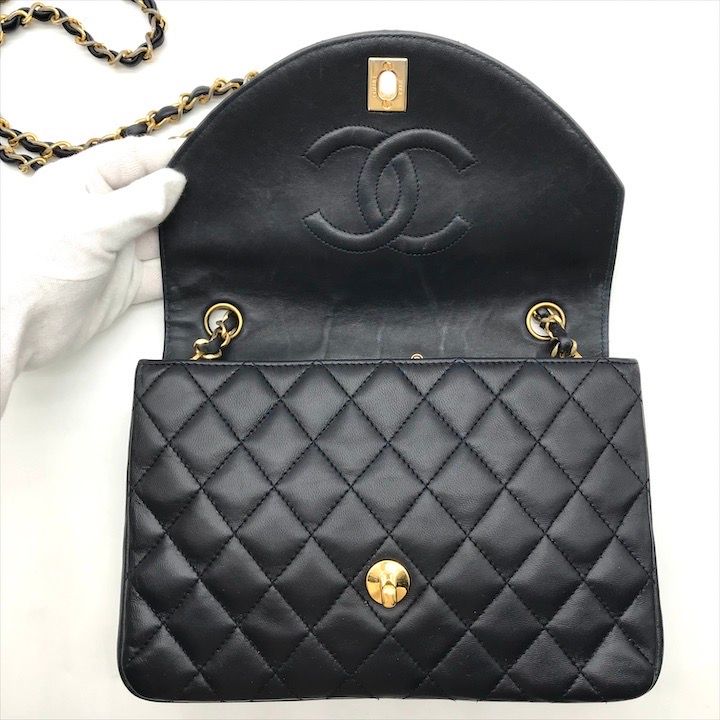 Chanel Quilted CC Logo Lambskin Turnlock Shoulder Bag Navy