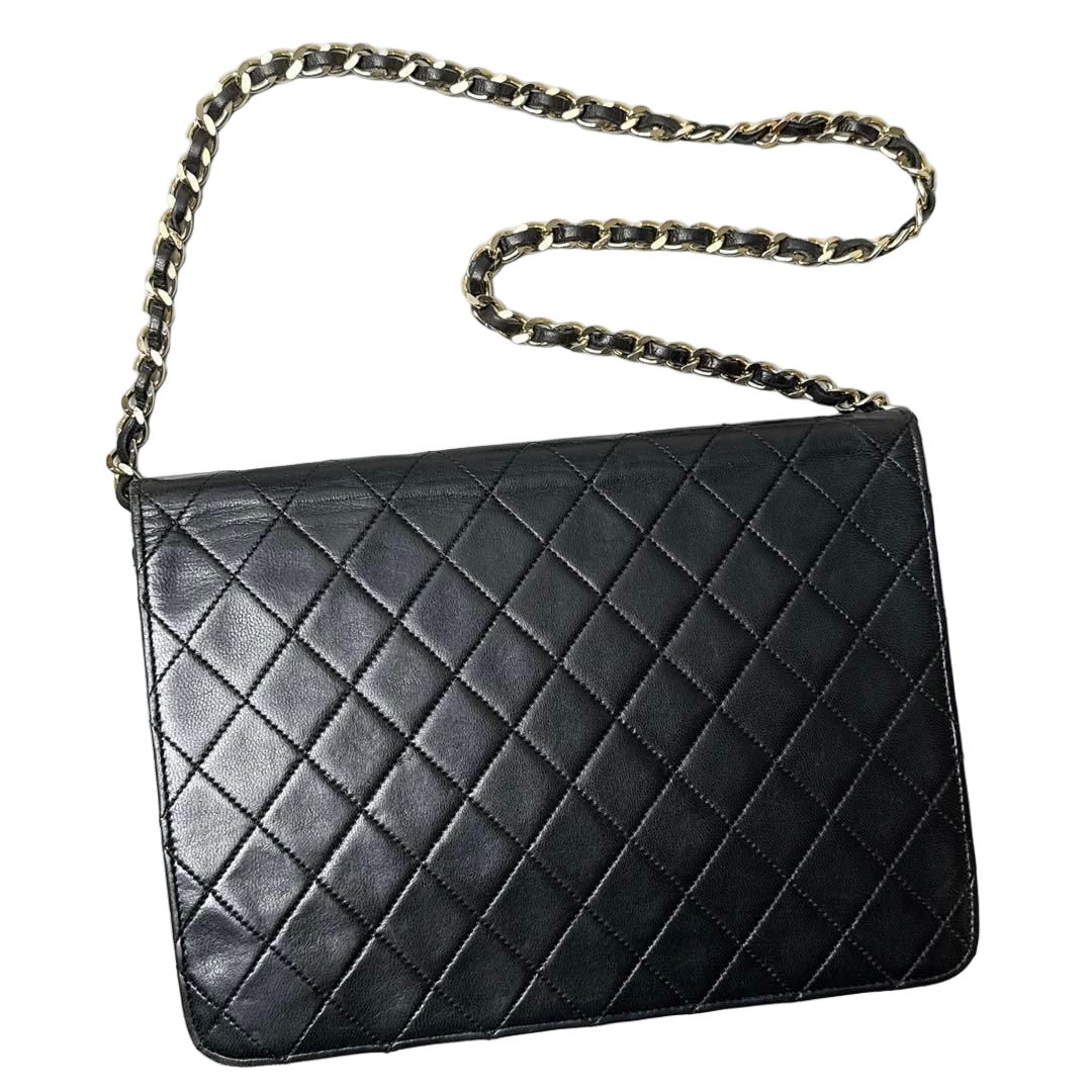 Chanel Quilted Chain Shoulder Bag Lambskin Black — view 2