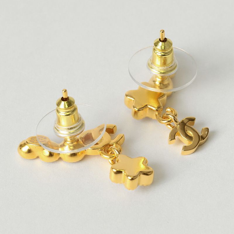 Chanel Earrings Stud Earrings Gold