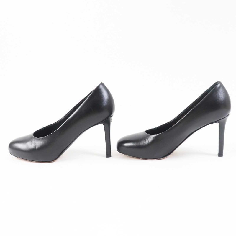 CHANEL G35025 Round Toe Leather Pumps With Coco Mark Black Gold Hardware 36