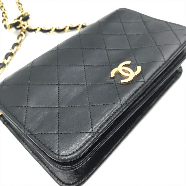 Chanel Quilted Lambskin CC Logo Push Lock Shoulder Bag Black