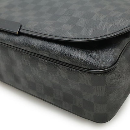 Louis Vuitton Damier Graphite Daniel GM Messenger Bag Shoulder Bag Crossbody