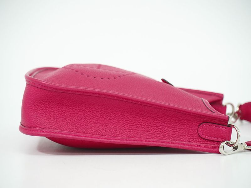 Authentic Hermes Evelyne TPM Taurillon Clemence Leather Shoulder Bag Pochette Y