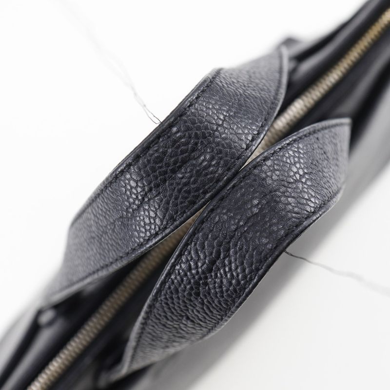 Chanel Logo Caviar Skin Black Ladies Handbag