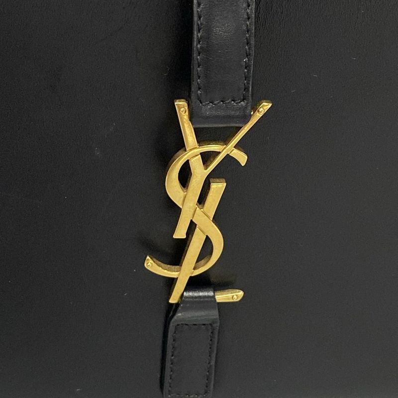 Saint Laurent Paris Shoulder Bag Le Saint Cassette 657228 Black Leather