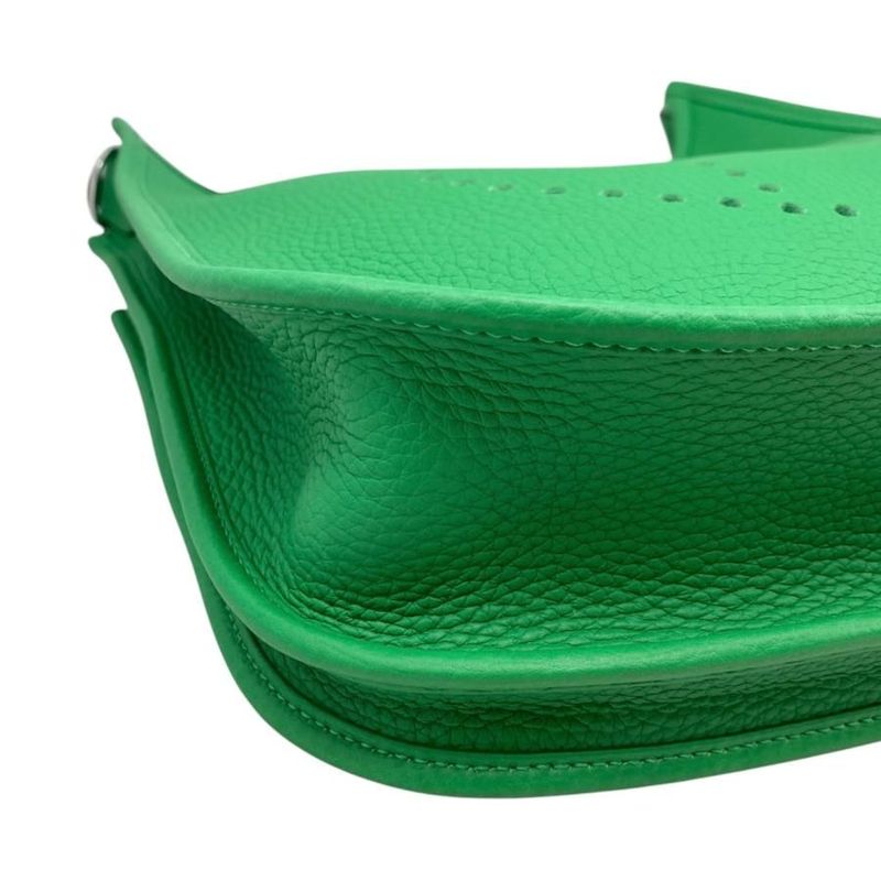 Hermes Shoulder Bag Evelyn PM Evelyn W Engraved Taurillon Clemence Vert Yucca