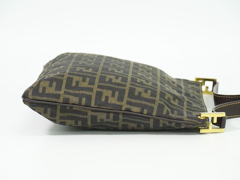 Authentic Fendi Zucca Shoulder Bag Canvas Brown Zucca Bag Pre-owned [follow-up