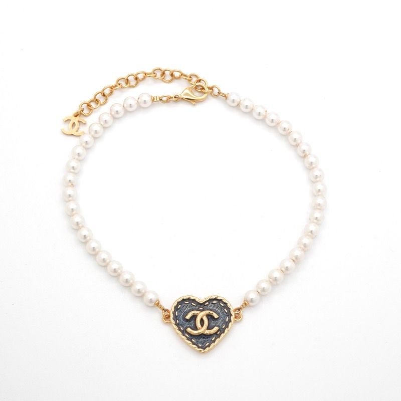 Chanel Necklace Pendant Choker Gold White Here Mark Heart