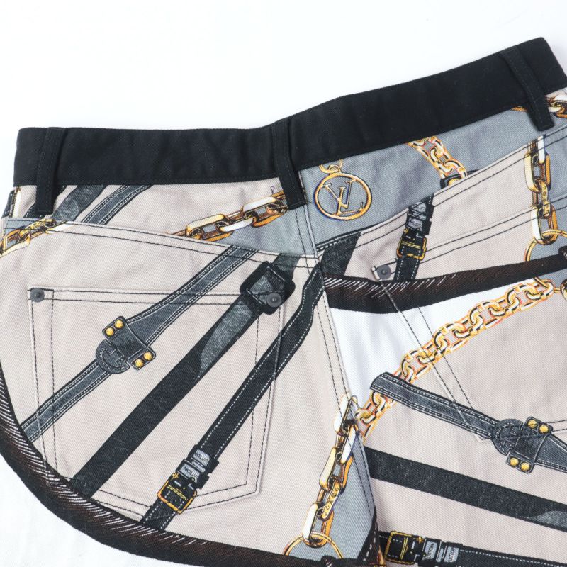 Louis Vuitton 2022 Scarf Print Monogram Leather Patch Shorts Multicolor 42 Made