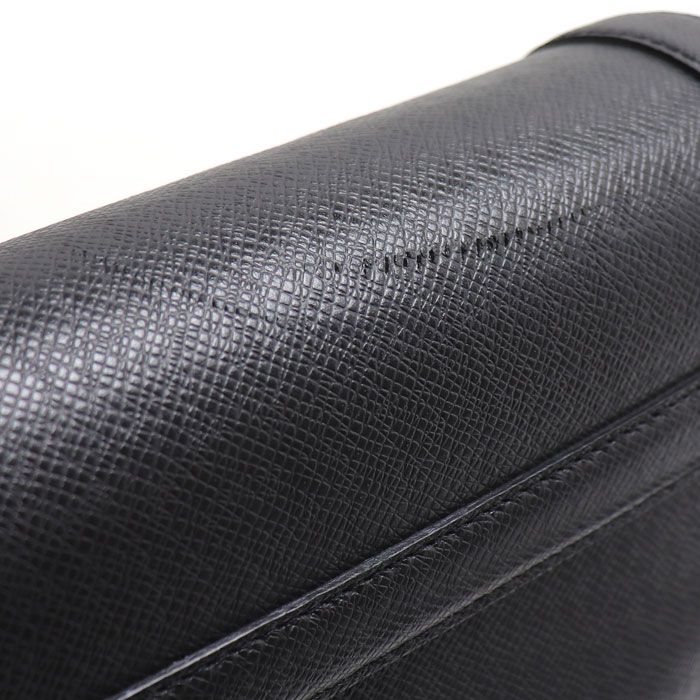 Louis Vuitton New Flap Messenger Shoulder Bag Taiga Black M30807 IC Men's