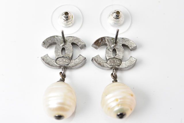Chanel Earrings Chanel CC Motif Coco Mark Swing Pearl Silver White