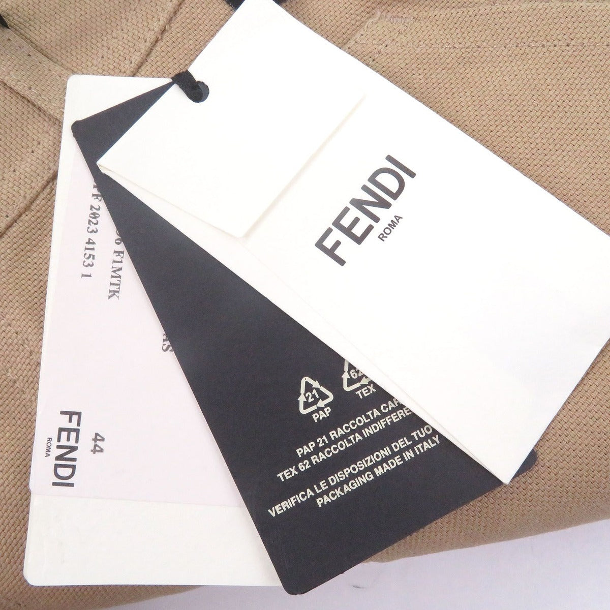 Fendi Work Painter Bermuda Canvas Shorts Beige 44 Pants — view 11
